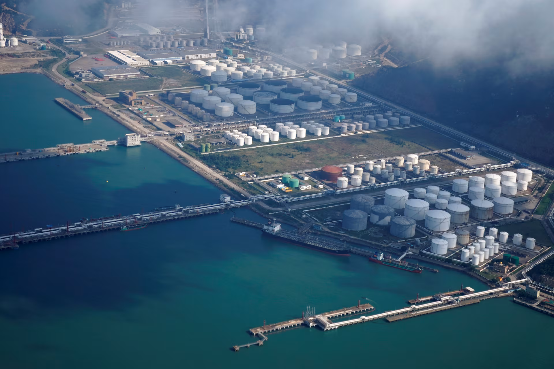 Regional shipping lanes and marine access supporting Asian markets